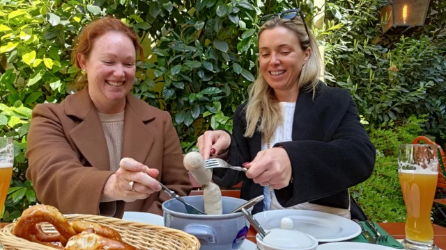 The art of unraveling the Bavarian breakfast sausage ✨

Ready to discover Bavarian culture? Join us on our More than Viktualienmarkt Food Tour on Tuesday, Thursday, Friday or Saturday for the authentic Bavarian taste.

👉 Link in our bio

#travelfoodies #forkandwalk #forkandwalktours #bavariansausage #foodtours #traveleurope2025 #visitmunich #munichfood #weisswurst